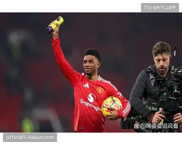 阿莫林后场出球体系崩溃 门将与中卫脱节导致传球被断7次